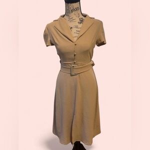 Monte’s classy Elegant Tan Belted Dress womens size xs